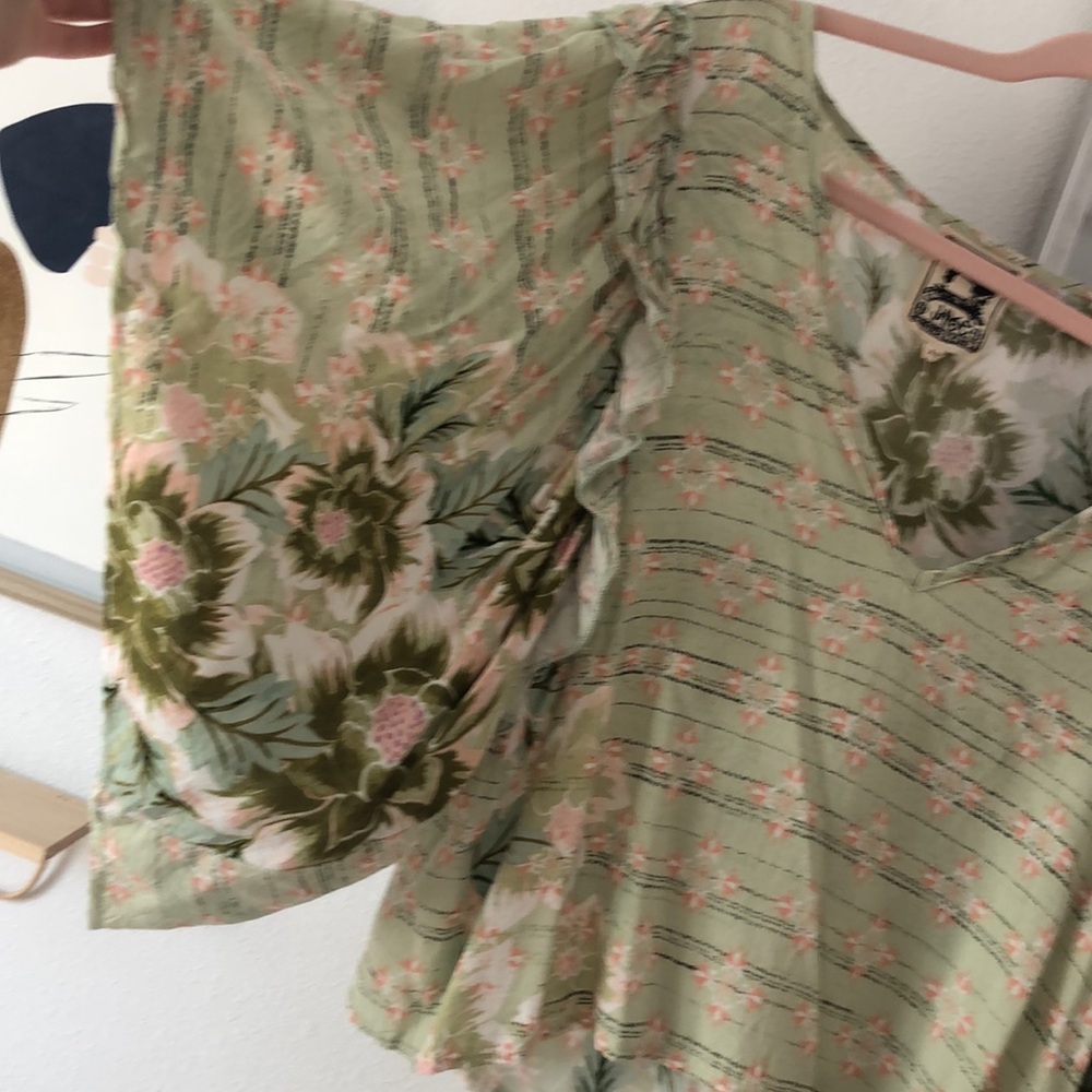Blouse - Picture 2 of 4